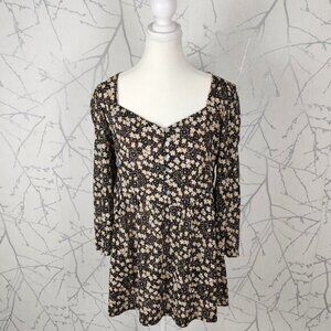 Suzanne Betro Black Ditsy Floral Sweetheart Babydoll Flowy Tunic